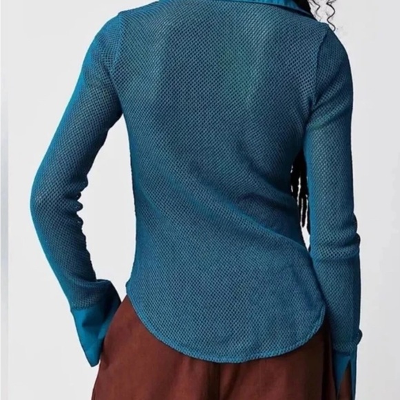 Free people, Blue Sheer Button-Up Shirt size small - Picture 2 of 7